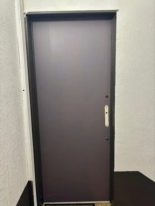 Porte blindée brune