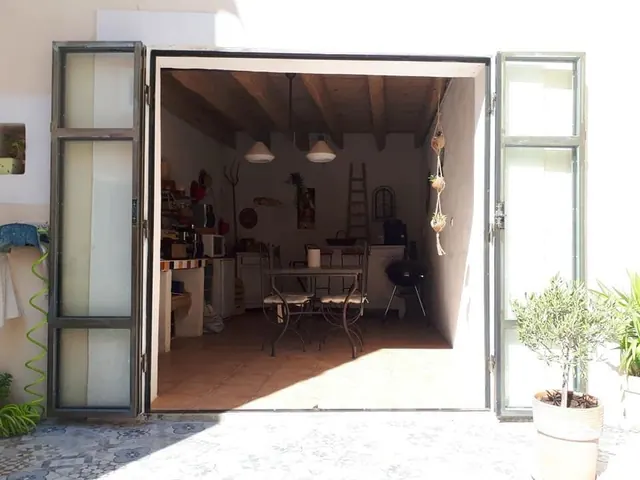 Grande ouverture de garage